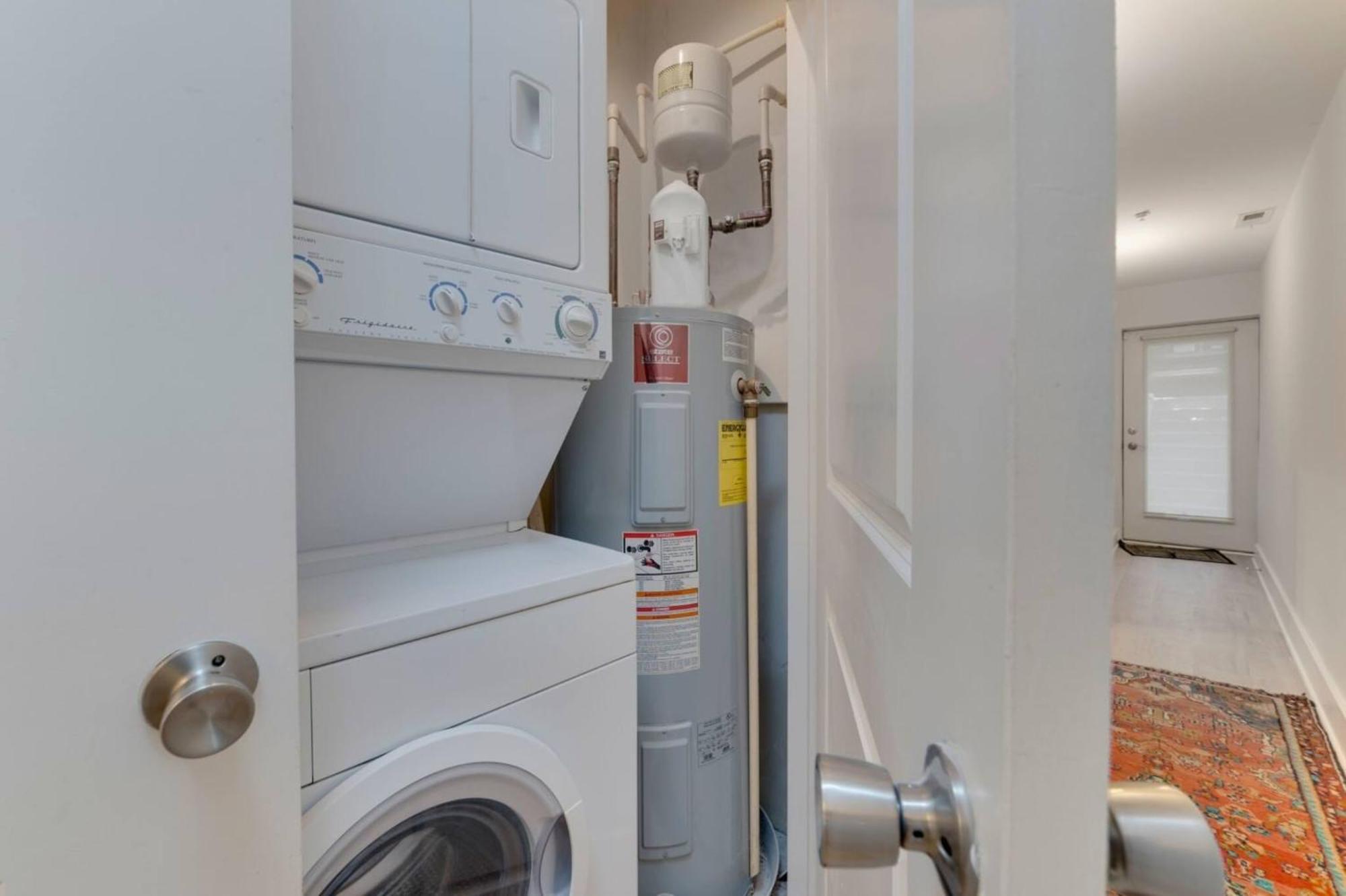Luxe 2Bd2Ba Townhouse In Hip Area - Near Metro Apartment Washington Bagian luar foto