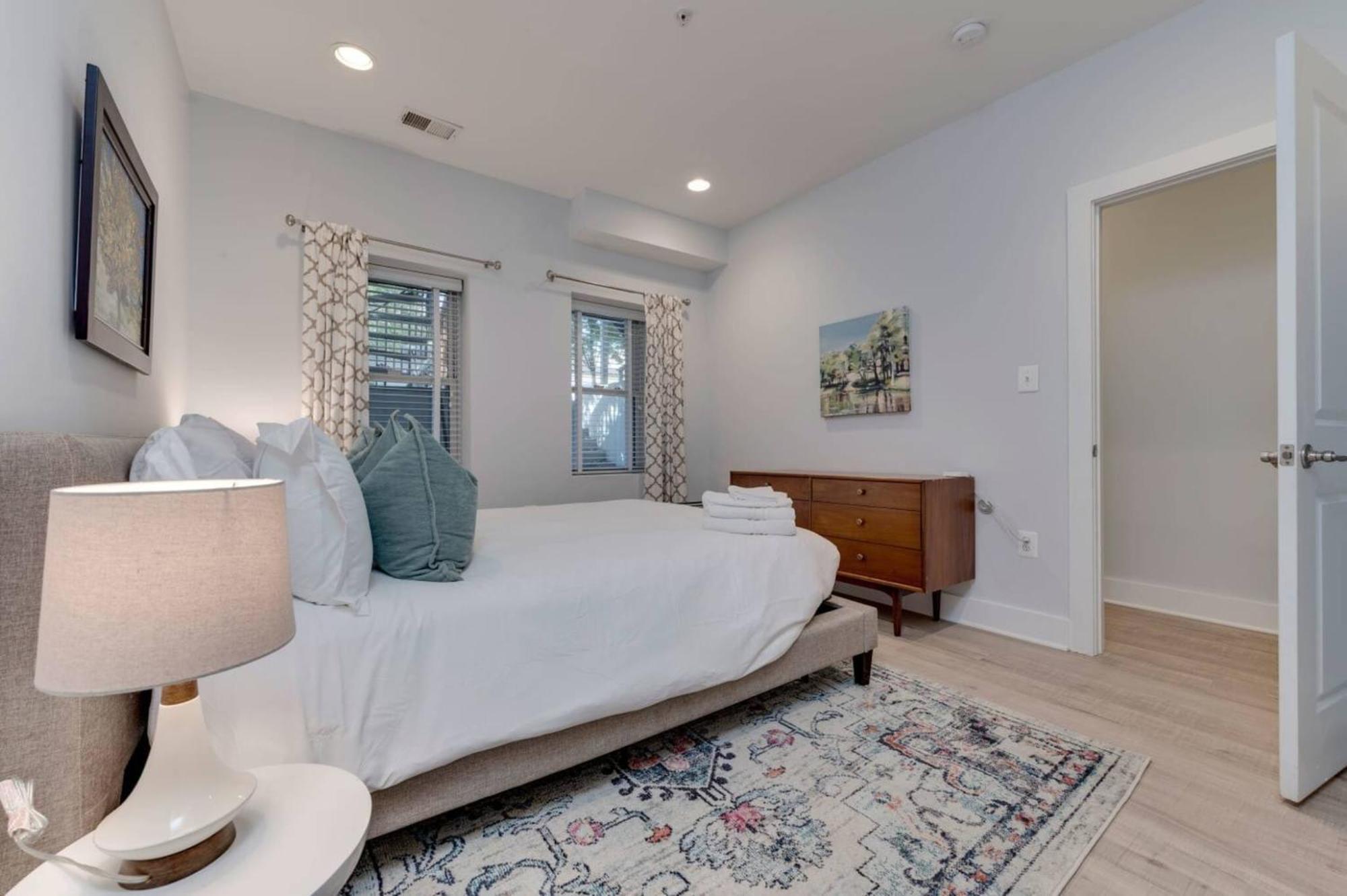 Luxe 2Bd2Ba Townhouse In Hip Area - Near Metro Apartment Washington Bagian luar foto