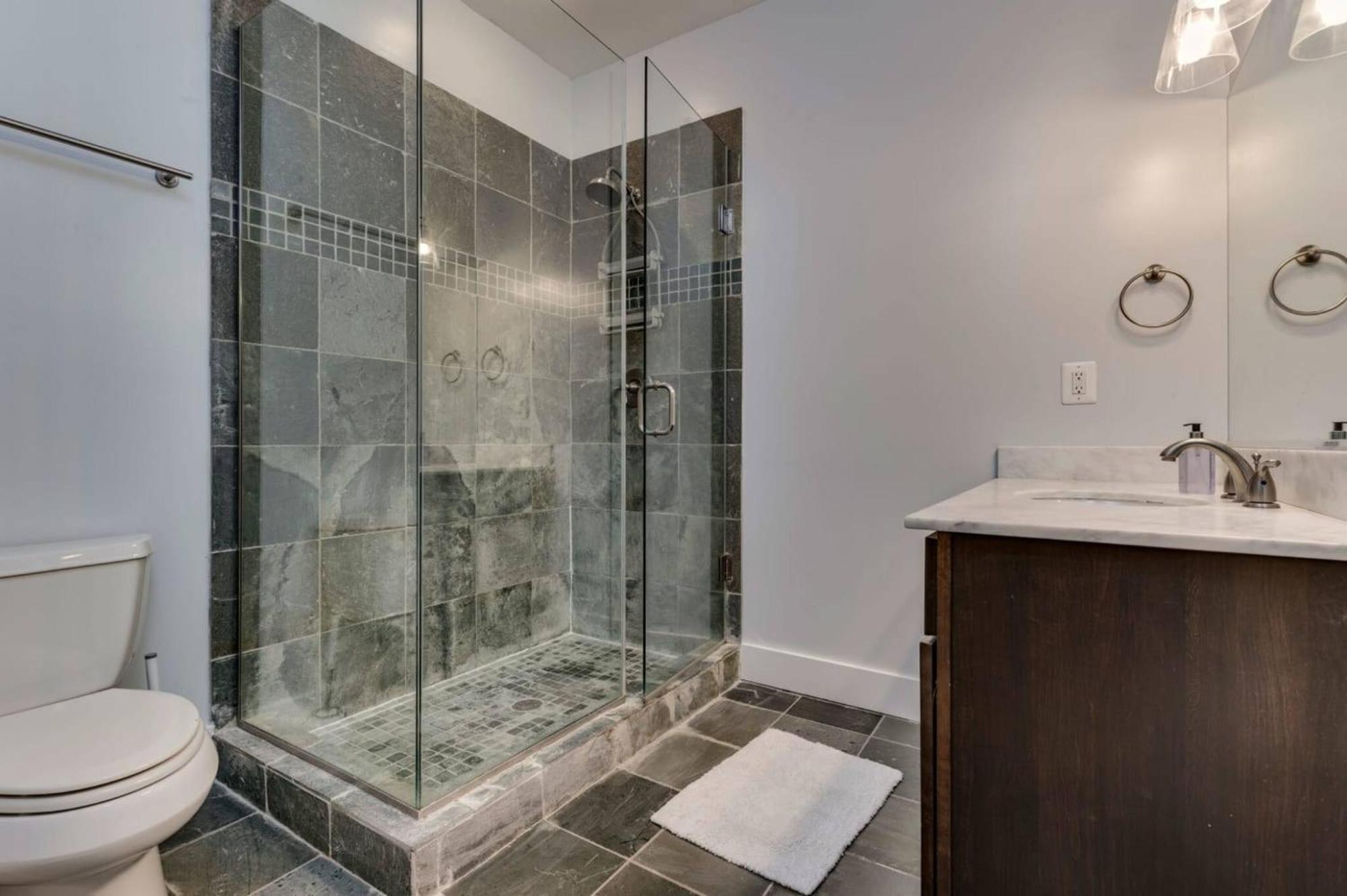 Luxe 2Bd2Ba Townhouse In Hip Area - Near Metro Apartment Washington Bagian luar foto